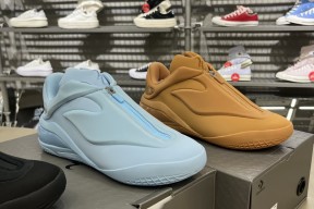 今年会-关于战斗在鞋里：篮球界巨星将推出全新签名鞋款的信息