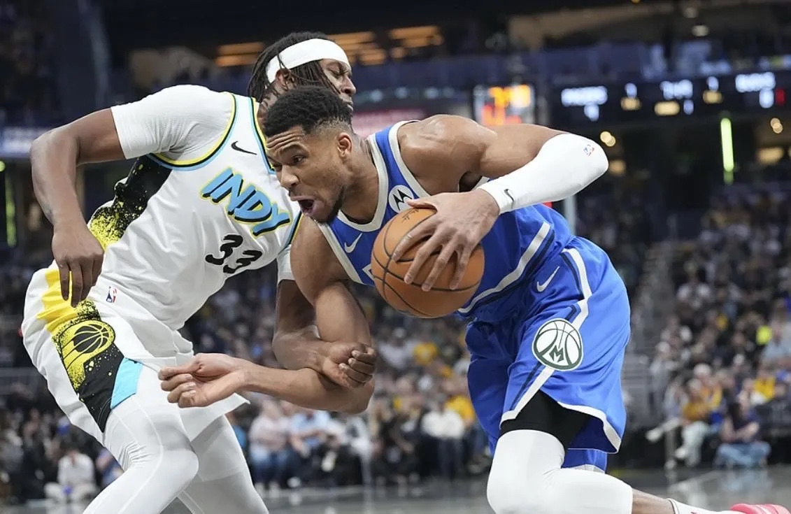 步行者客场击败雄鹿，奥拉迪波砍分