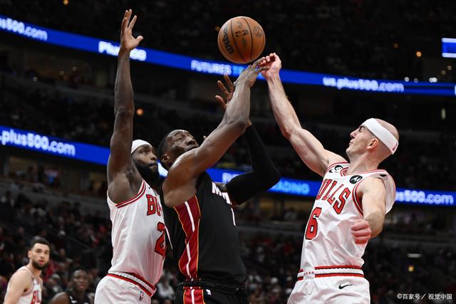 步行者客场击败雄鹿，奥拉迪波砍分